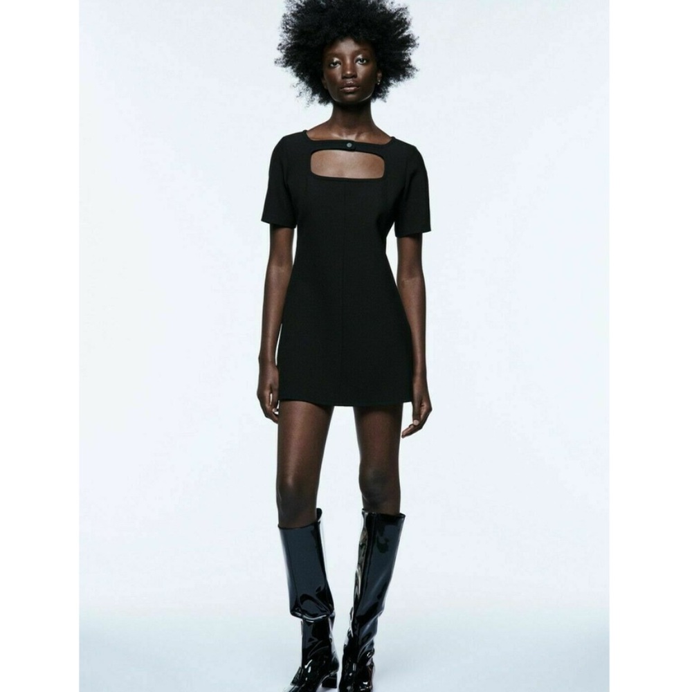 ZARA NWT Cut Out Short Dress Black can